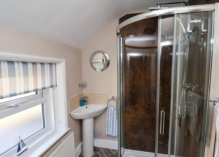 בית נופש Harbour View וויטבי